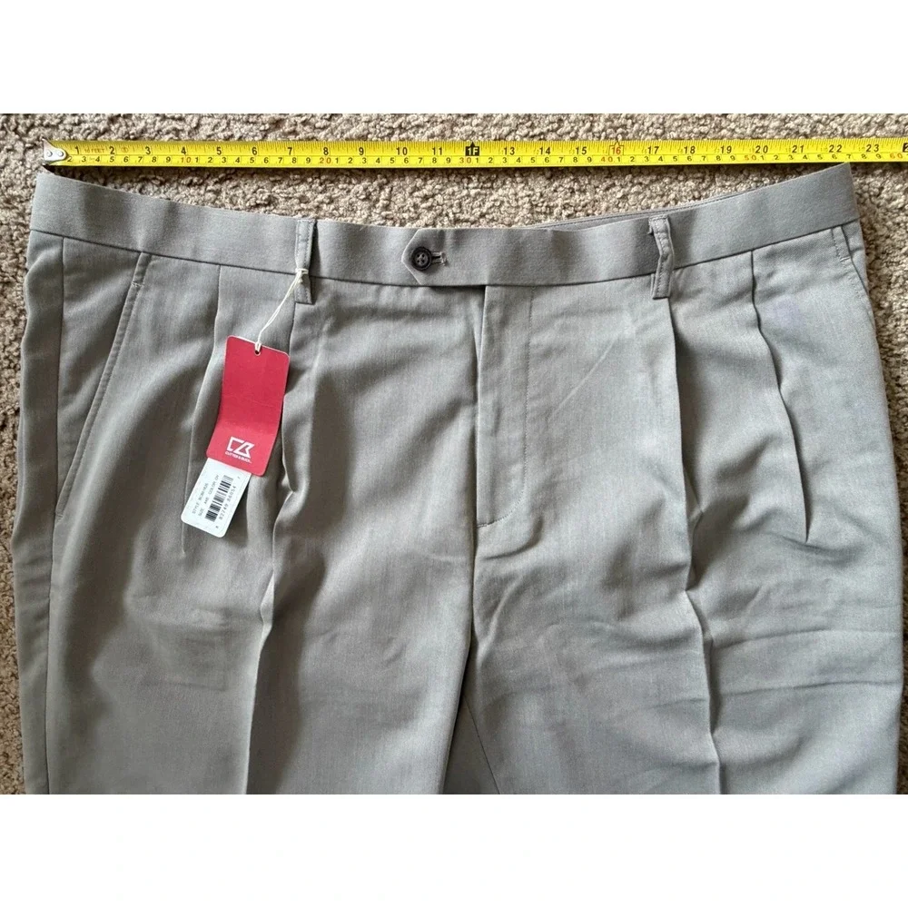 New Cutter & Buck Chino Golf Shorts Flat Front Tan Men's Size 44 B NWT JBHS